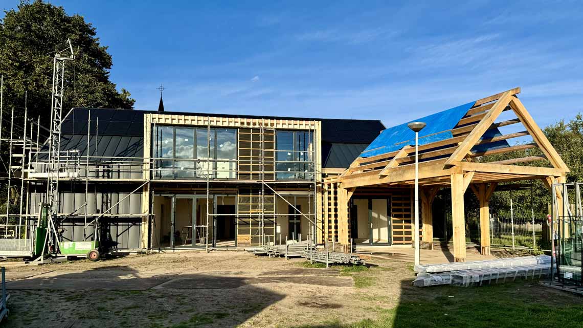 Dorpshuis met multifunctionele ruimtes in Glane